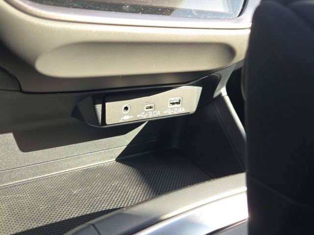 Certified 2025 Subaru Crosstrek 2.0i Premium image 18