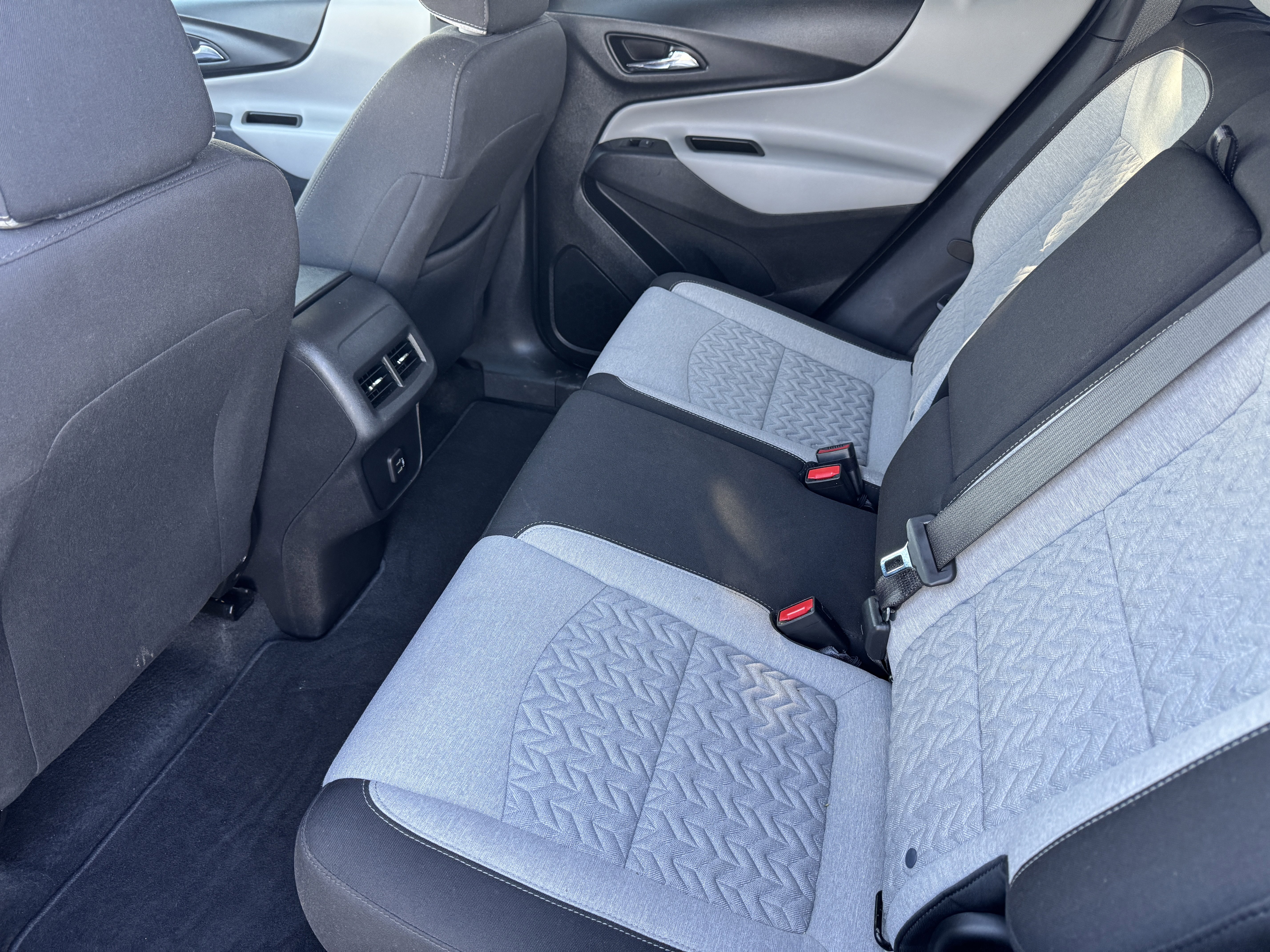 Used 2023 Chevrolet Equinox LT image 15