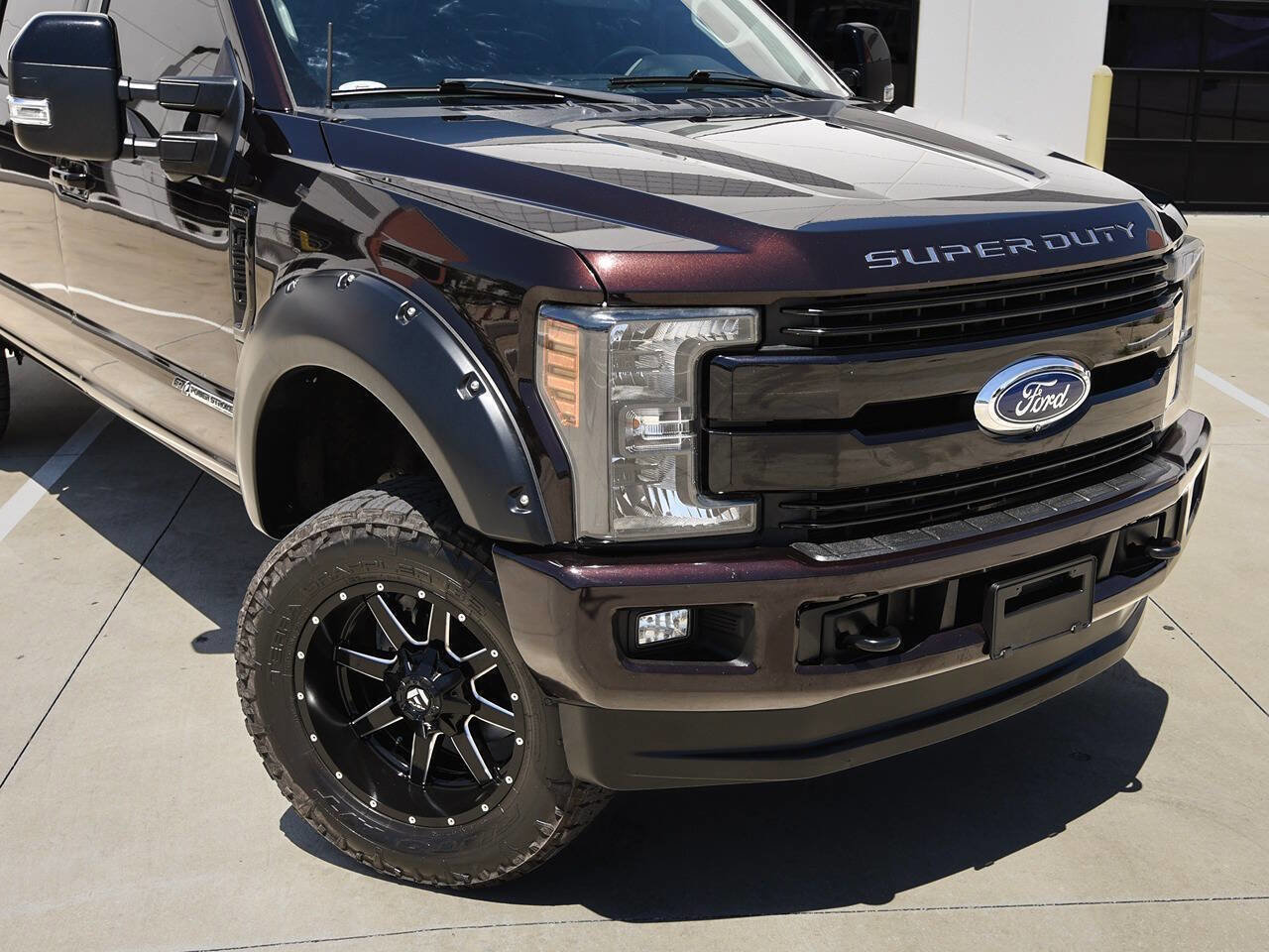 Used 2019 Ford F250 Lariat AWD/4WD image 2