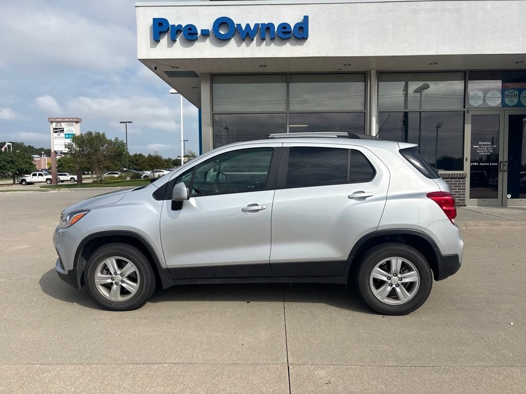 Used 2022 Chevrolet Trax LT w/ LT Convenience Package AWD/4WD image 8