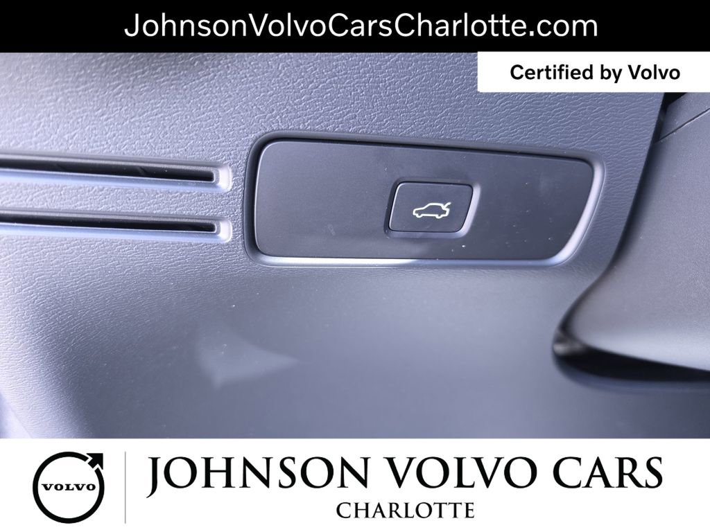 Used 2023 Volvo XC40 Recharge Ultimate w/ Protection Package Premier image 27