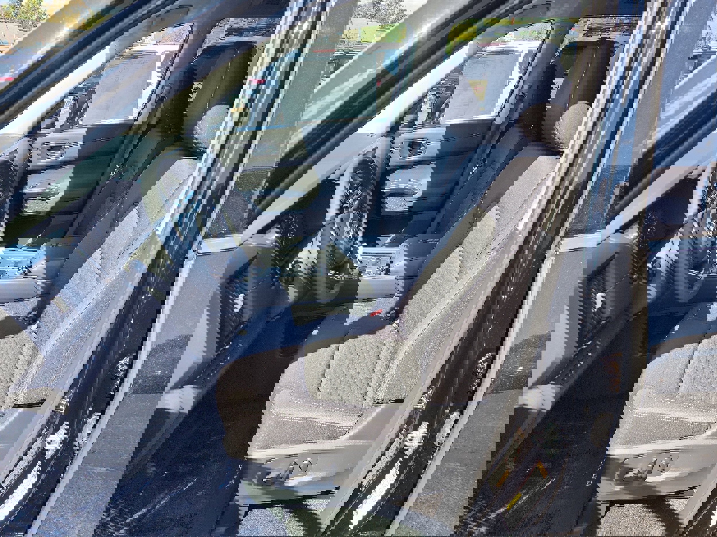 New 2025 Nissan Pathfinder SV w/ Black Appearance Package image 11