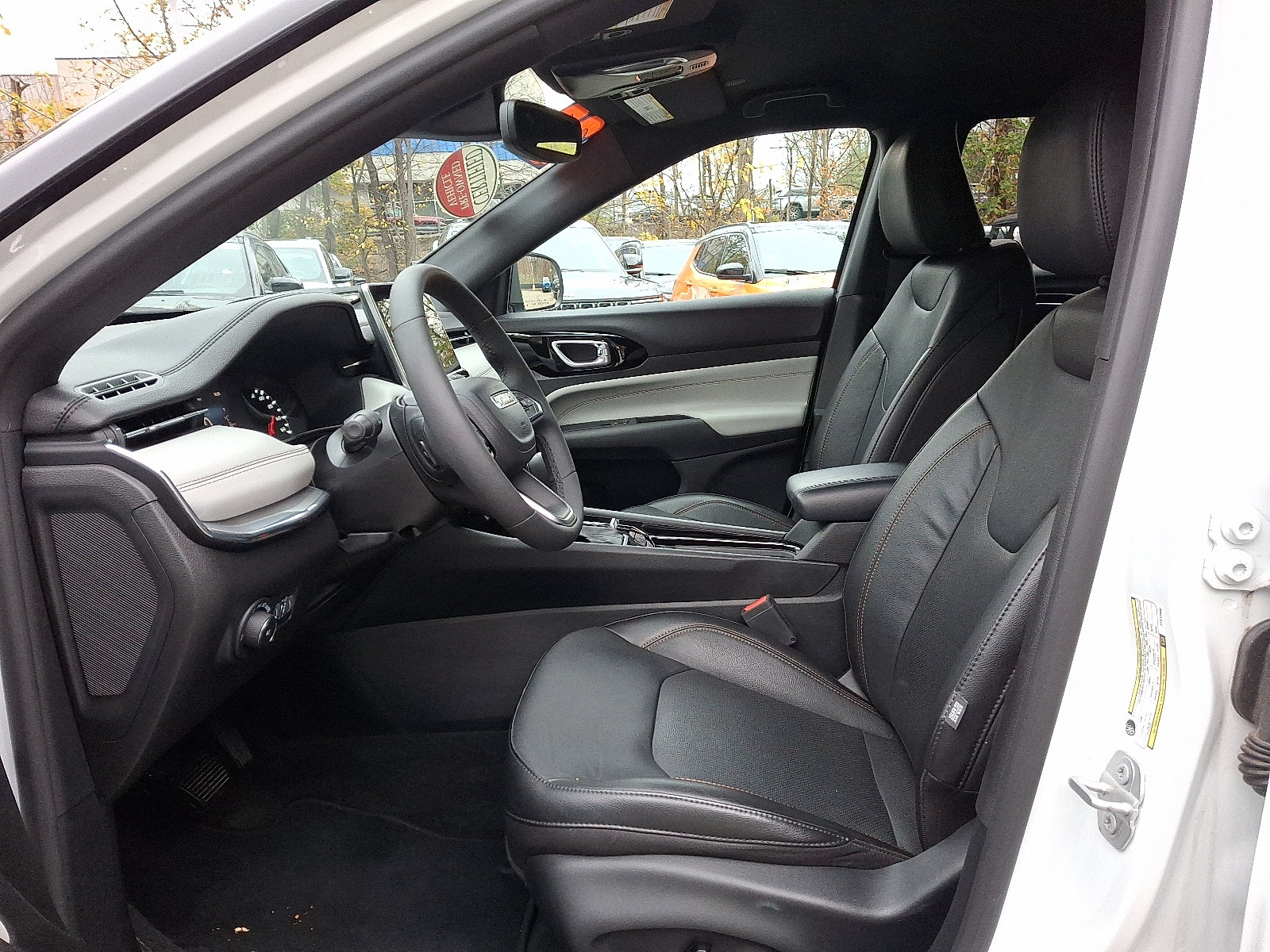 Certified 2023 Jeep Compass Limited image 14