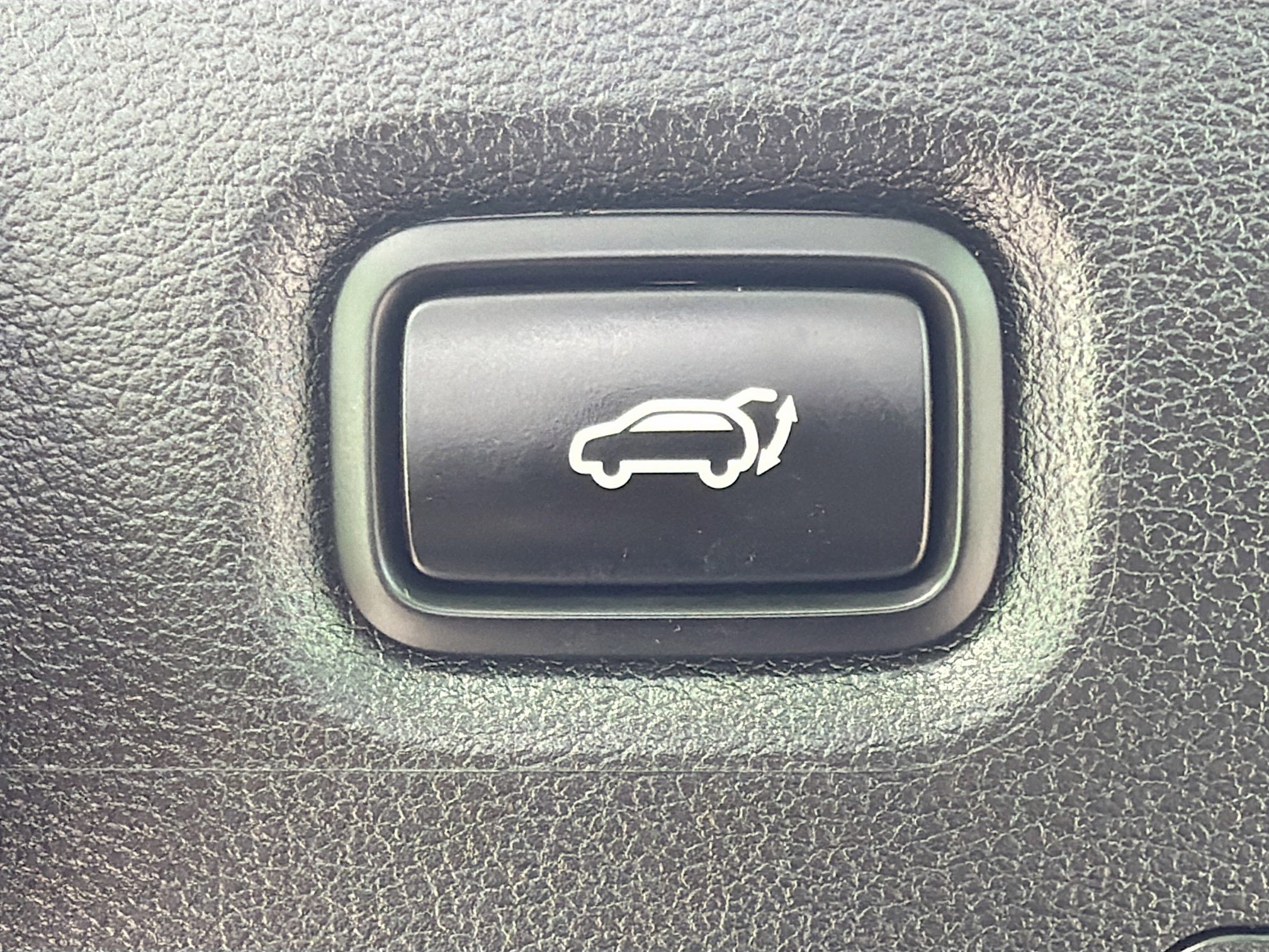 Used 2022 Hyundai Santa Fe Limited image 32