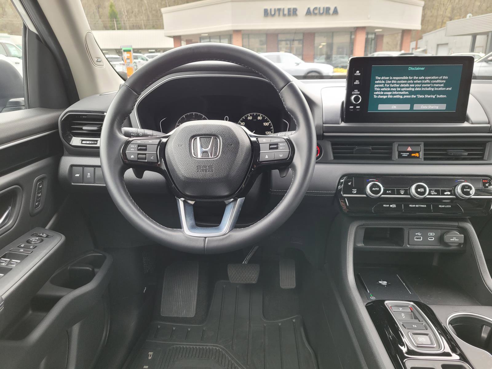 Used 2024 Honda Pilot Touring image 15