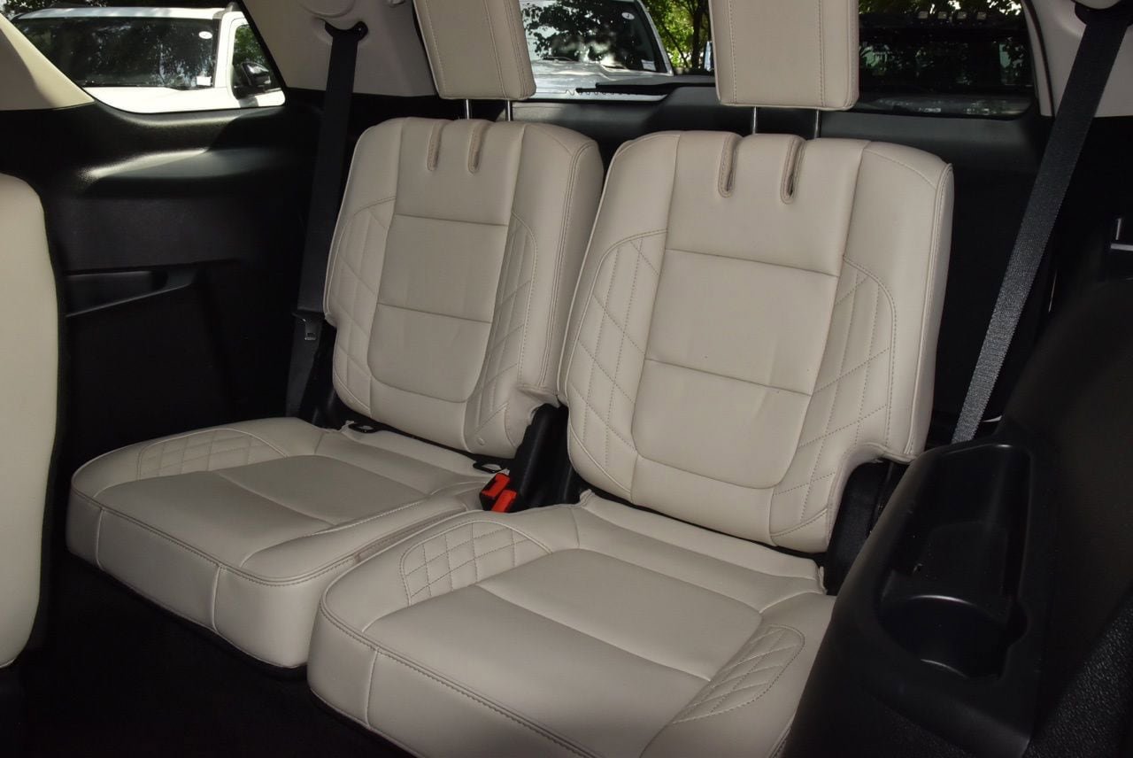 Used 2017 Ford Explorer Platinum AWD/4WD image 13