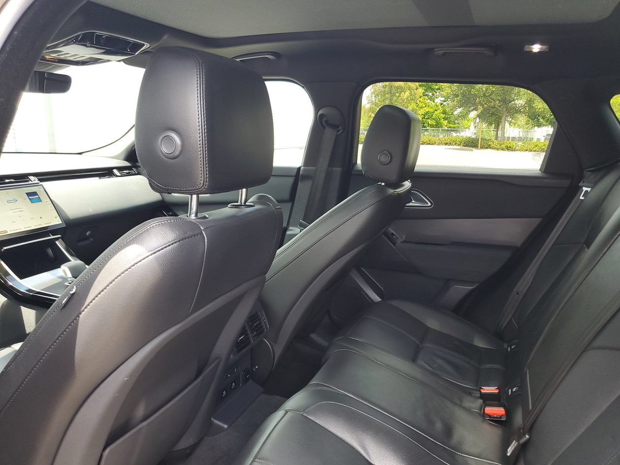 Used 2025 Land Rover Range Rover Velar Dynamic SE AWD/4WD image 8