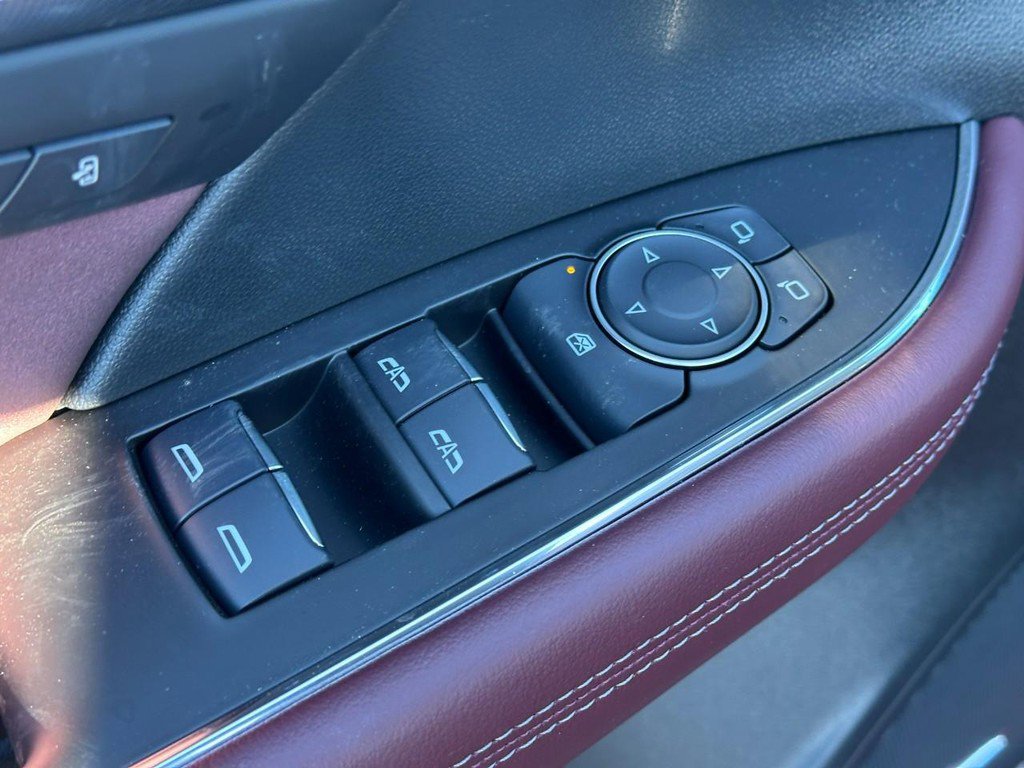 New 2025 Buick Envision Sport Touring image 10