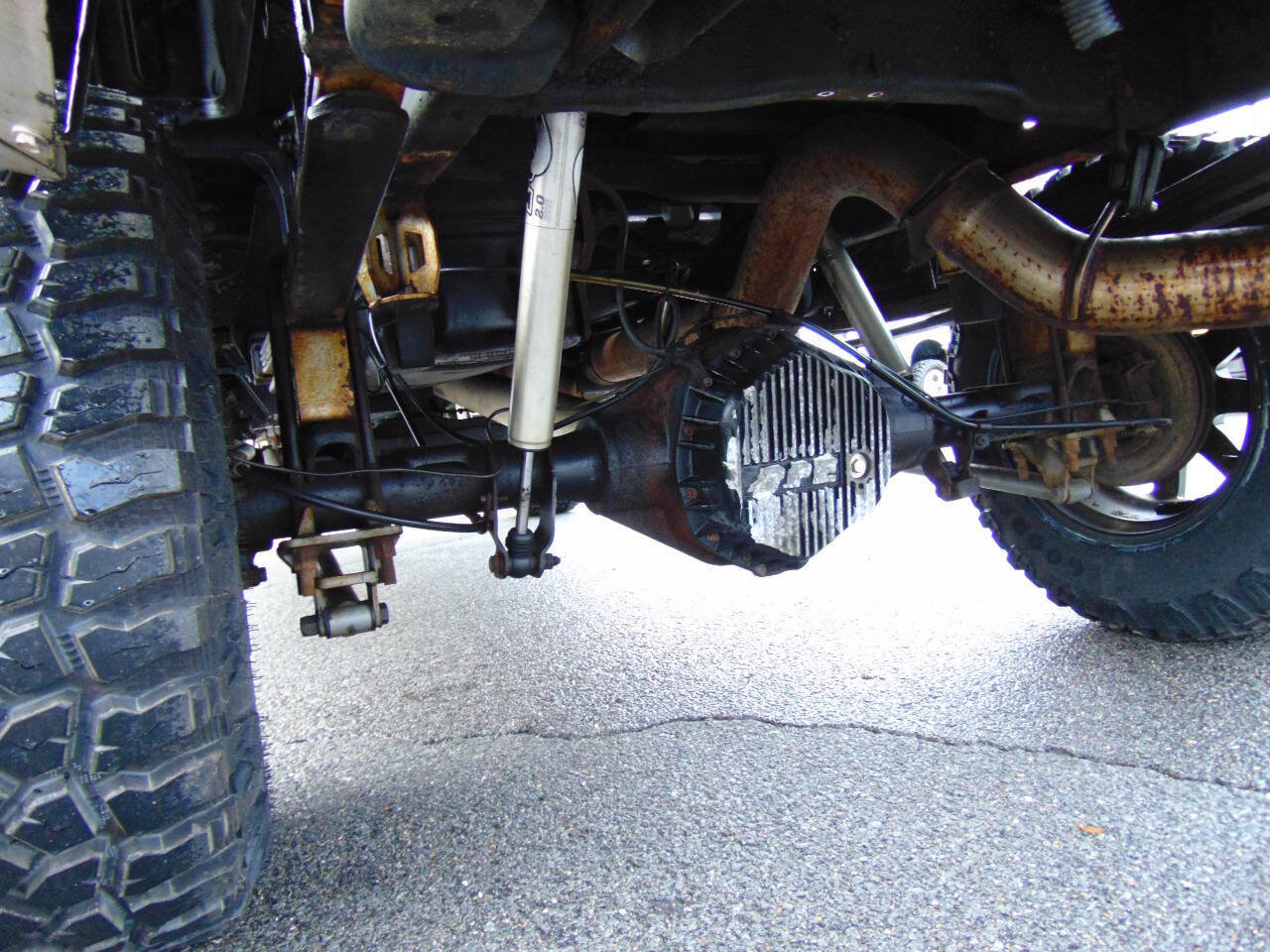 Used 2004 Chevrolet Silverado 2500 LT w/ Heavy-Duty Power Package image 56