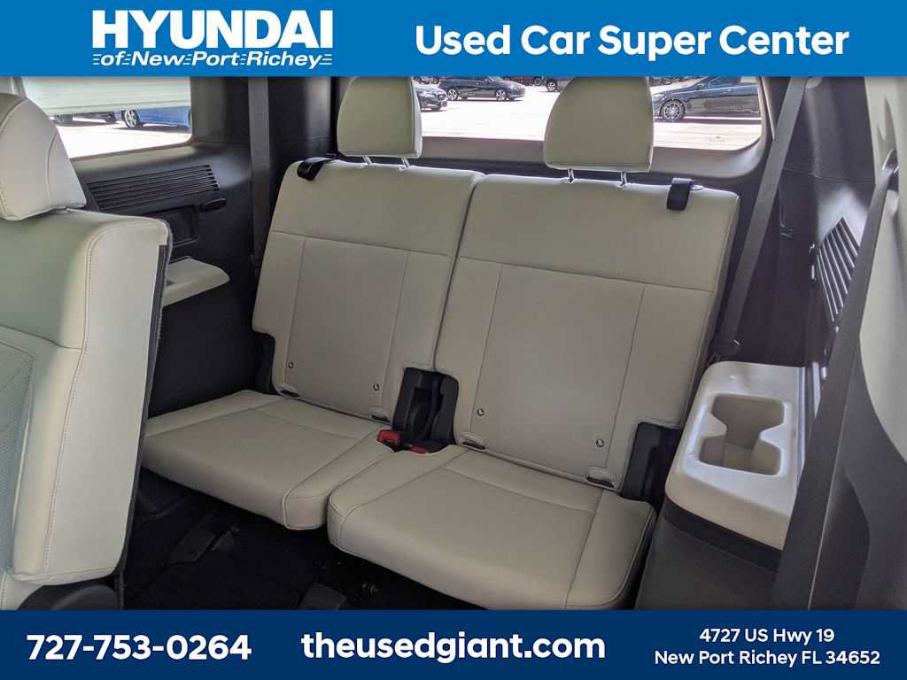 Certified 2024 Hyundai Santa Fe SEL AWD/4WD image 16