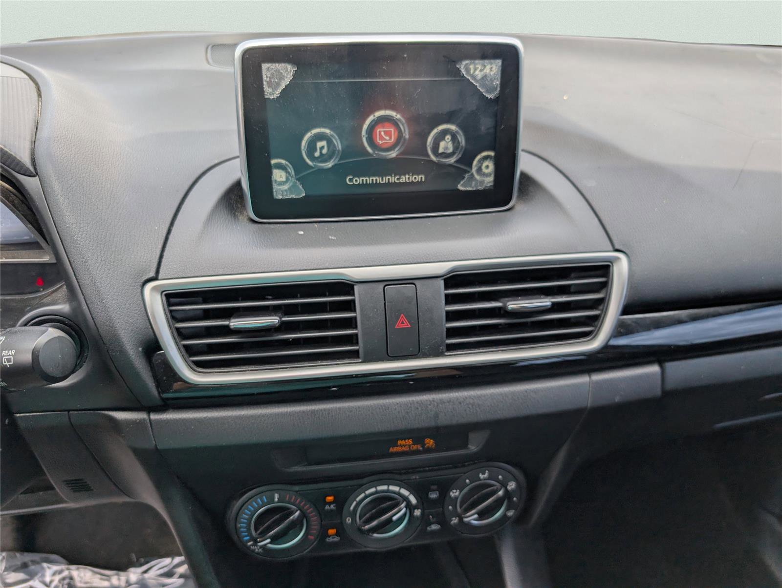 Used 2016 MAZDA MAZDA3 i Sport w/ Preferred Equipment Package image 16