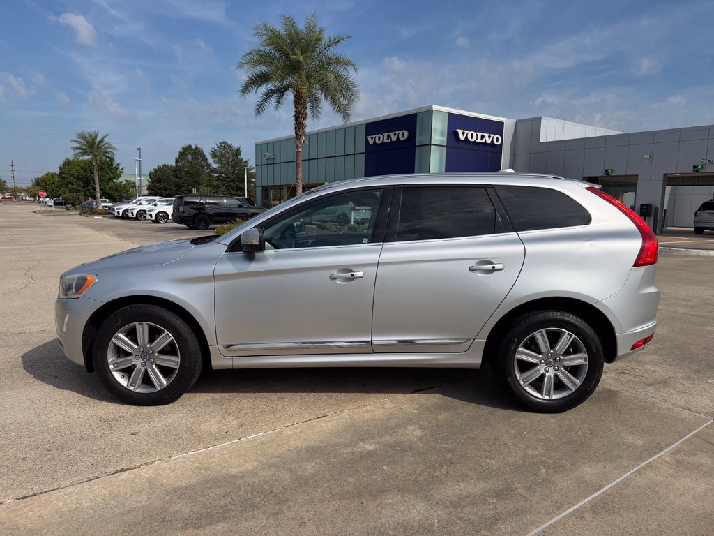 Used 2017 Volvo XC60 T5 Inscription w/ Preferred Option Package AWD/4WD image 2
