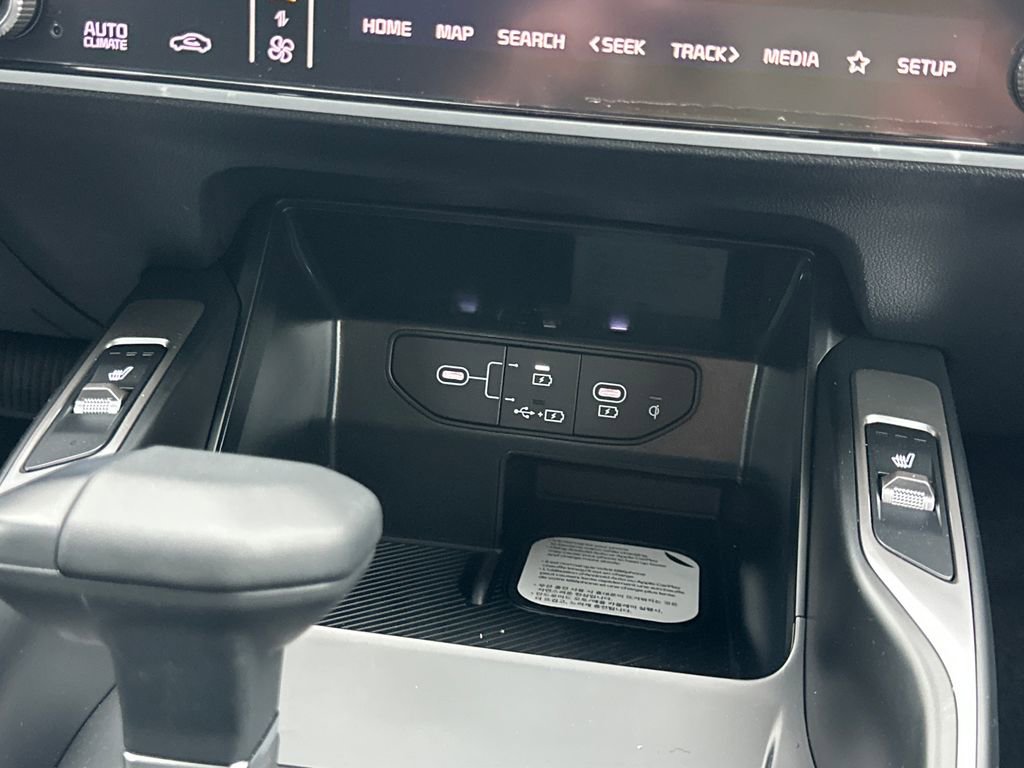 New 2026 Kia Sorento S FWD image 24