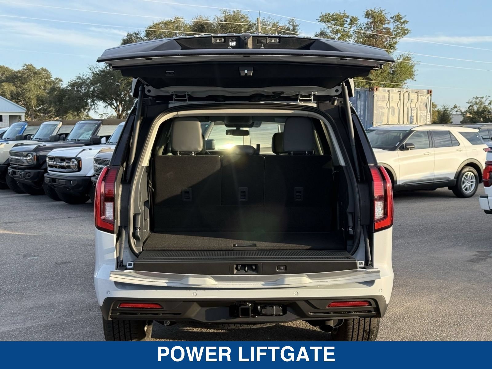 New 2026 Ford Expedition Active RWD image 17