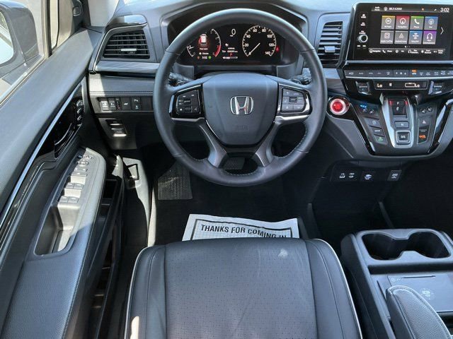 Used 2025 Honda Odyssey Elite image 12