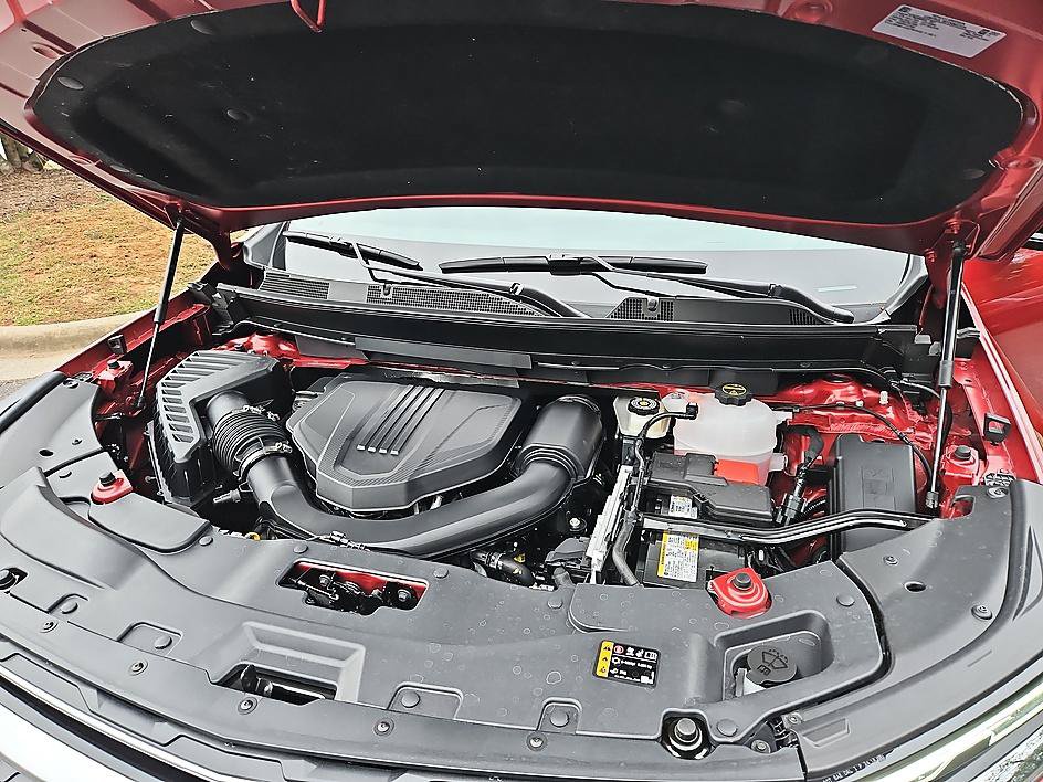 New 2027 Chevrolet Traverse LT FWD image 22