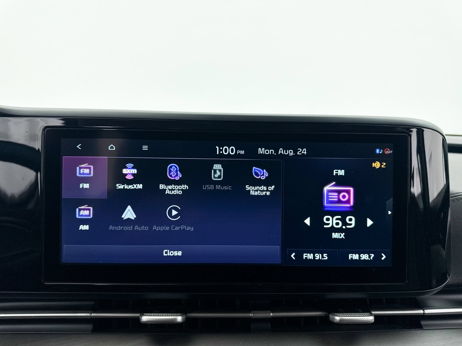 Used 2022 Kia Carnival SX FWD image 25