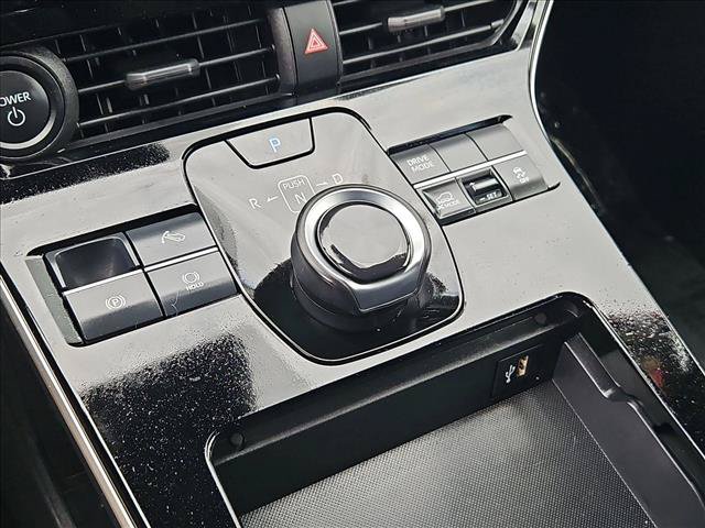 Certified 2023 Subaru Solterra AWD image 17
