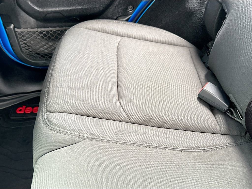 Used 2021 Jeep Wrangler Unlimited Sport image 29