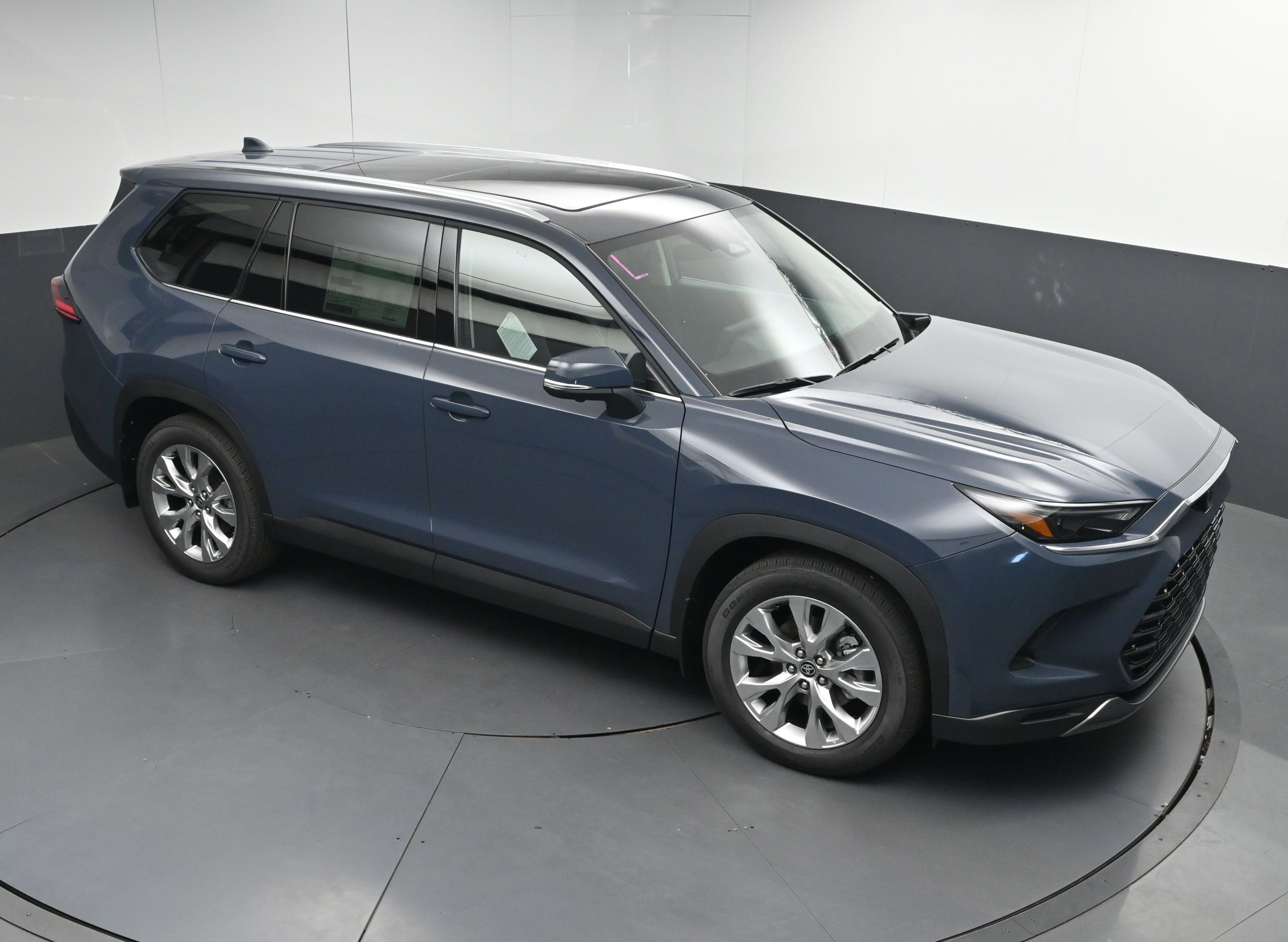 New 2026 Toyota Grand Highlander Limited image 29
