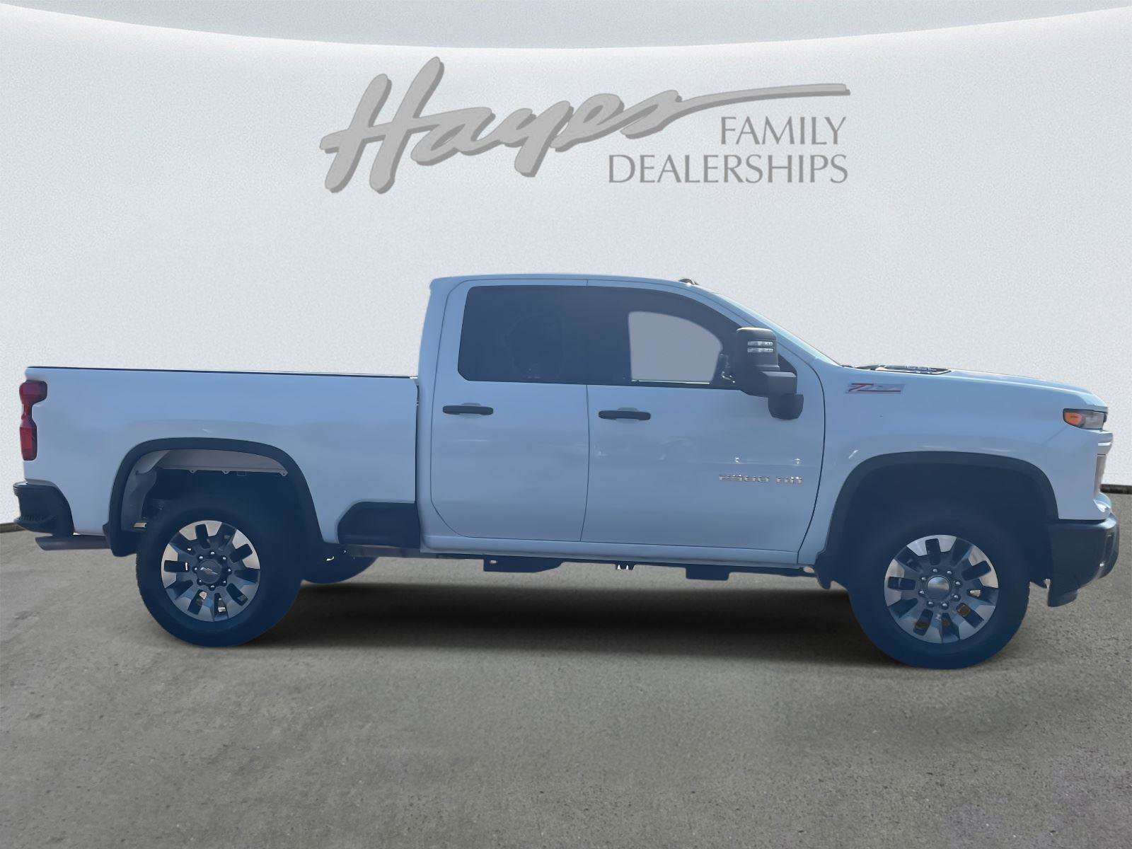 Used 2024 Chevrolet Silverado 2500 Custom w/ Custom Value Package image 23