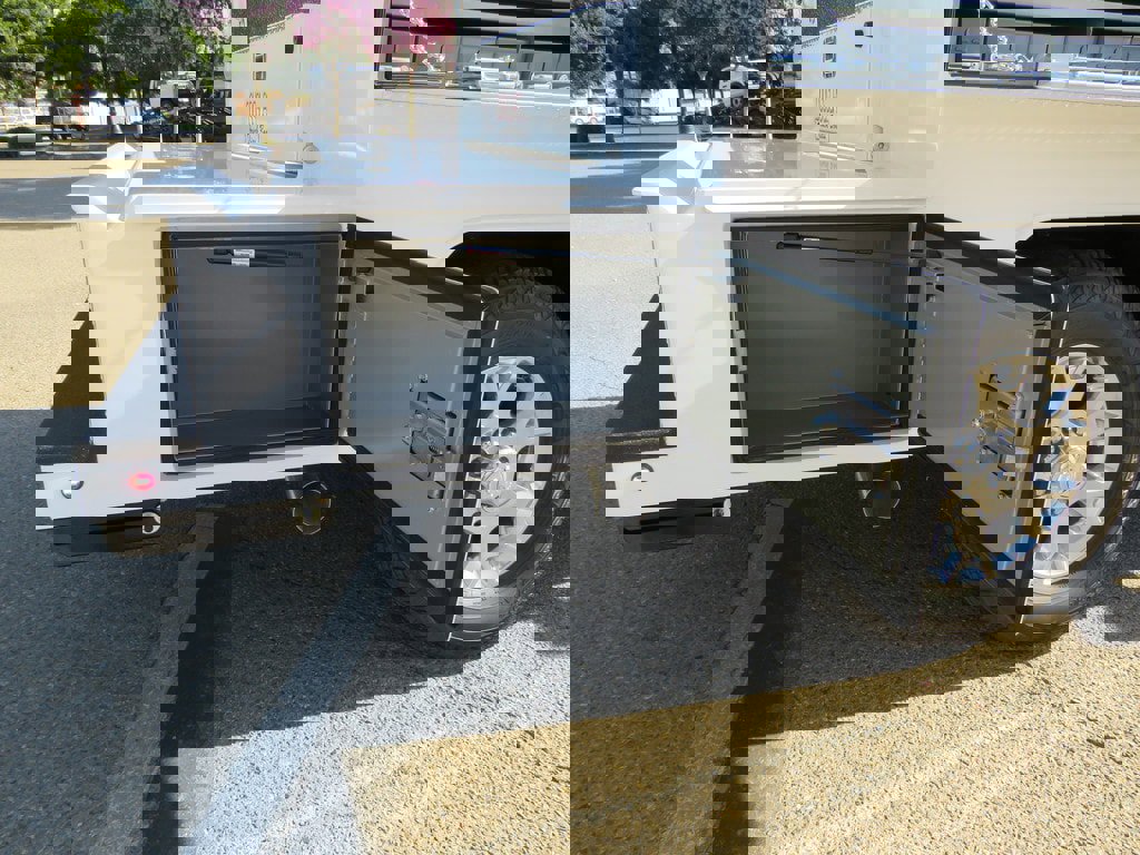 New 2022 RAM 3500 Tradesman w/ Chrome Appearance Group image 46