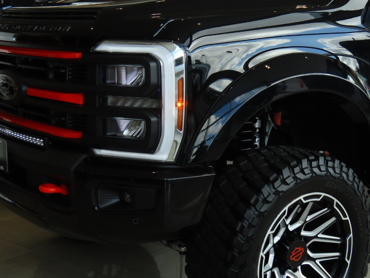 New 2026 Ford F250 Lariat w/ Black Appearance Package image 3