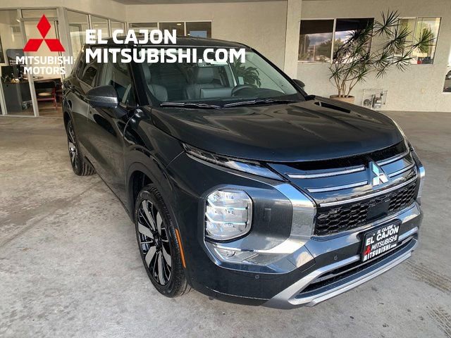 New 2026 Mitsubishi Outlander SE AWD/4WD image 1