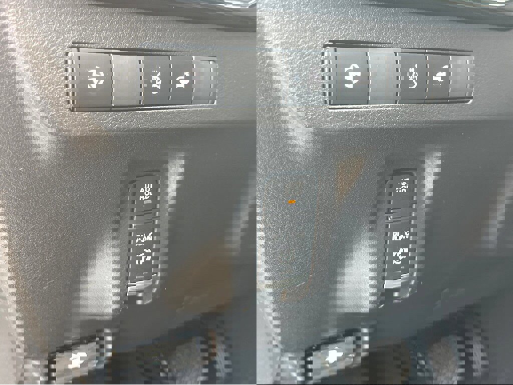 New 2025 Nissan Murano SL image 17