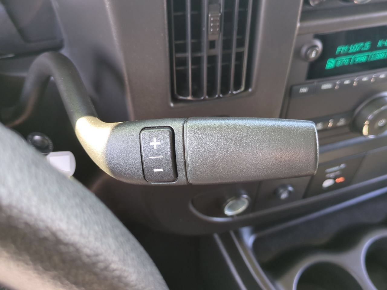 Used 2025 Chevrolet Express 2500 w/ Driver Convenience Package RWD image 15