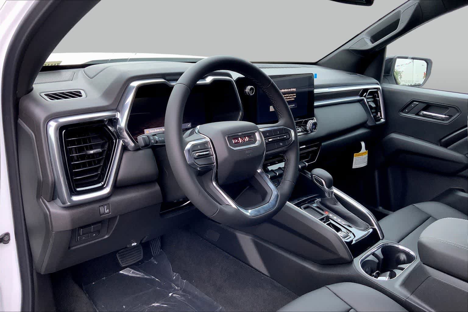 New 2026 GMC Canyon Elevation w/ Convenience Package RWD image 8