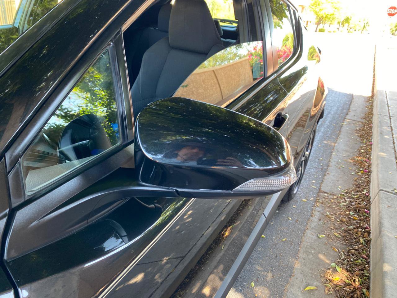 Used 2018 Toyota C-HR XLE FWD image 18