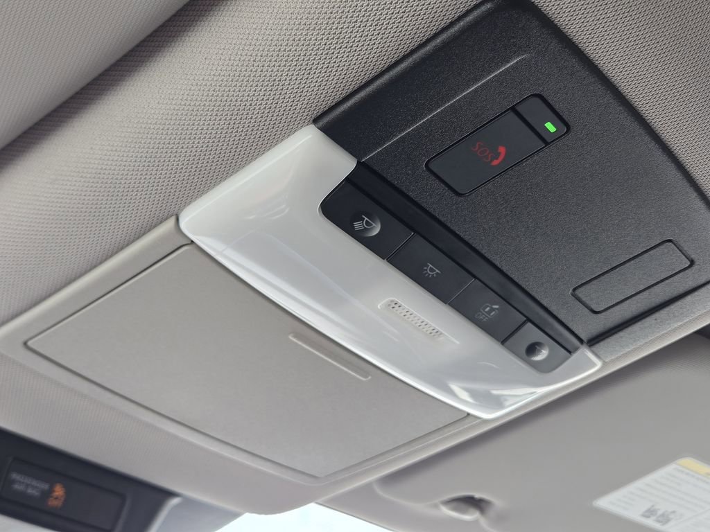 Used 2022 Nissan Rogue SV image 26