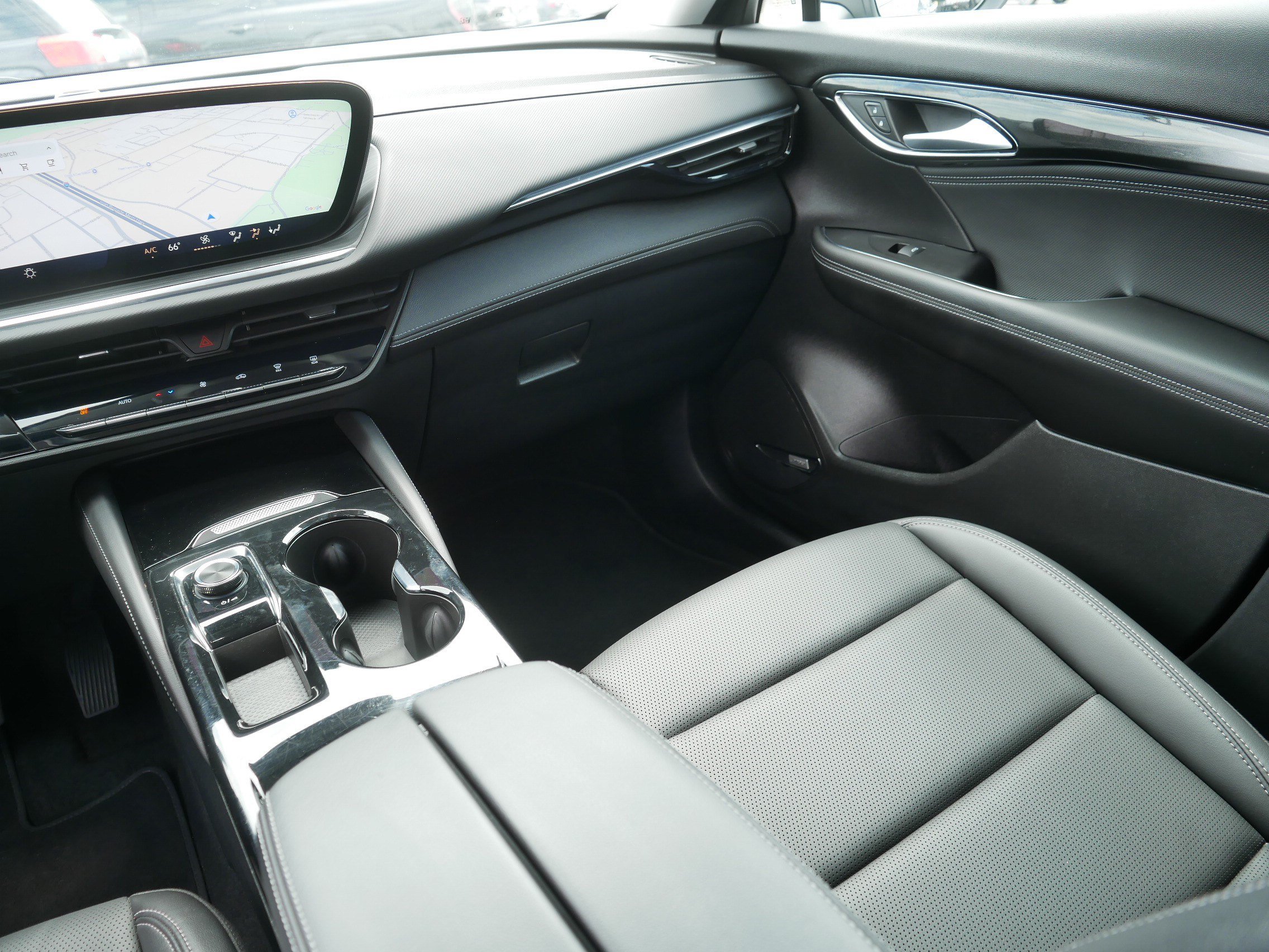 Used 2025 Buick Envision Preferred AWD/4WD image 11