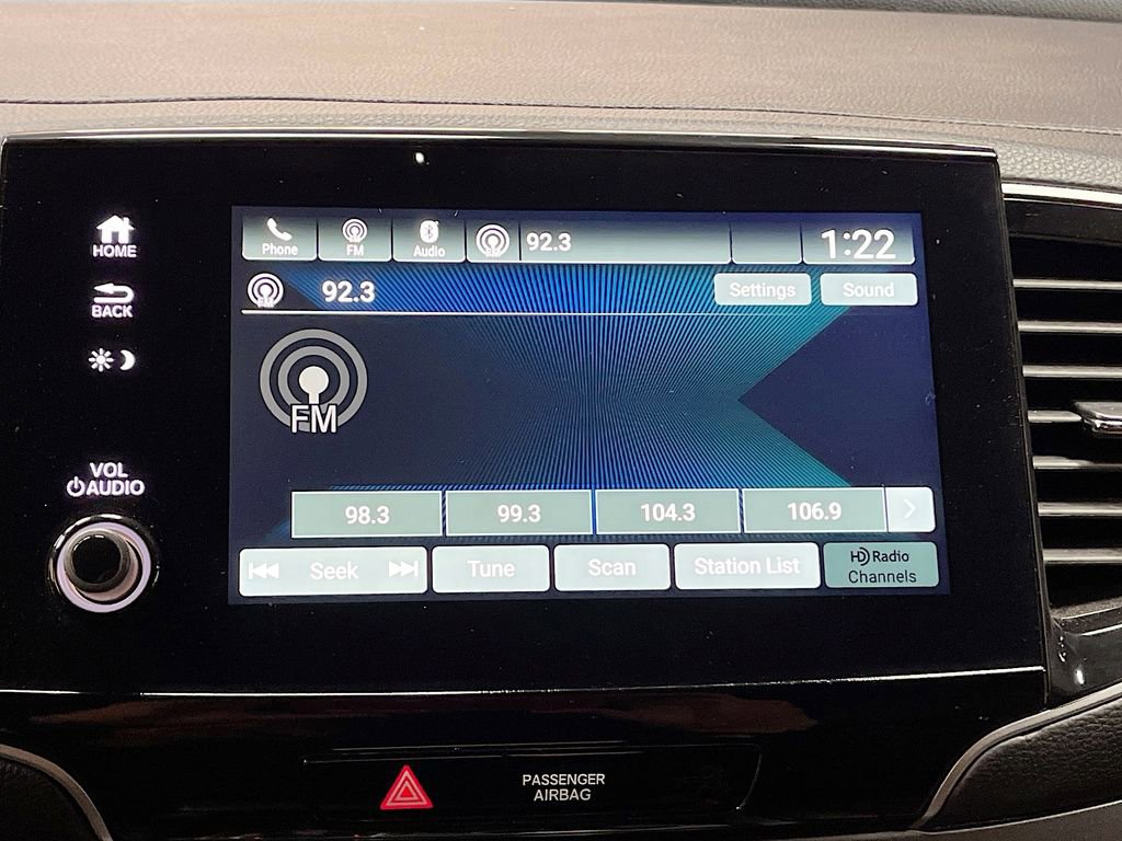 Used 2025 Honda Passport EX-L image 14
