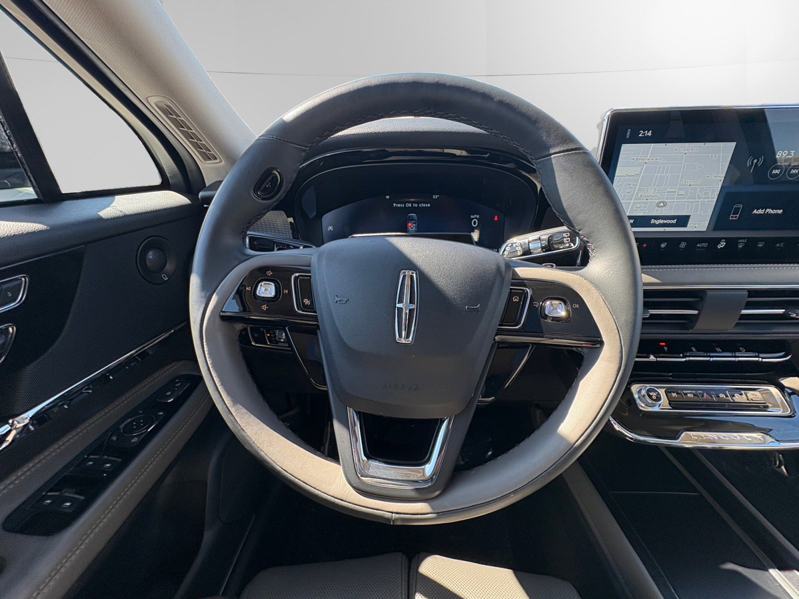 Certified 2024 Lincoln Corsair Reserve w/ Equipment Group 202A image 12