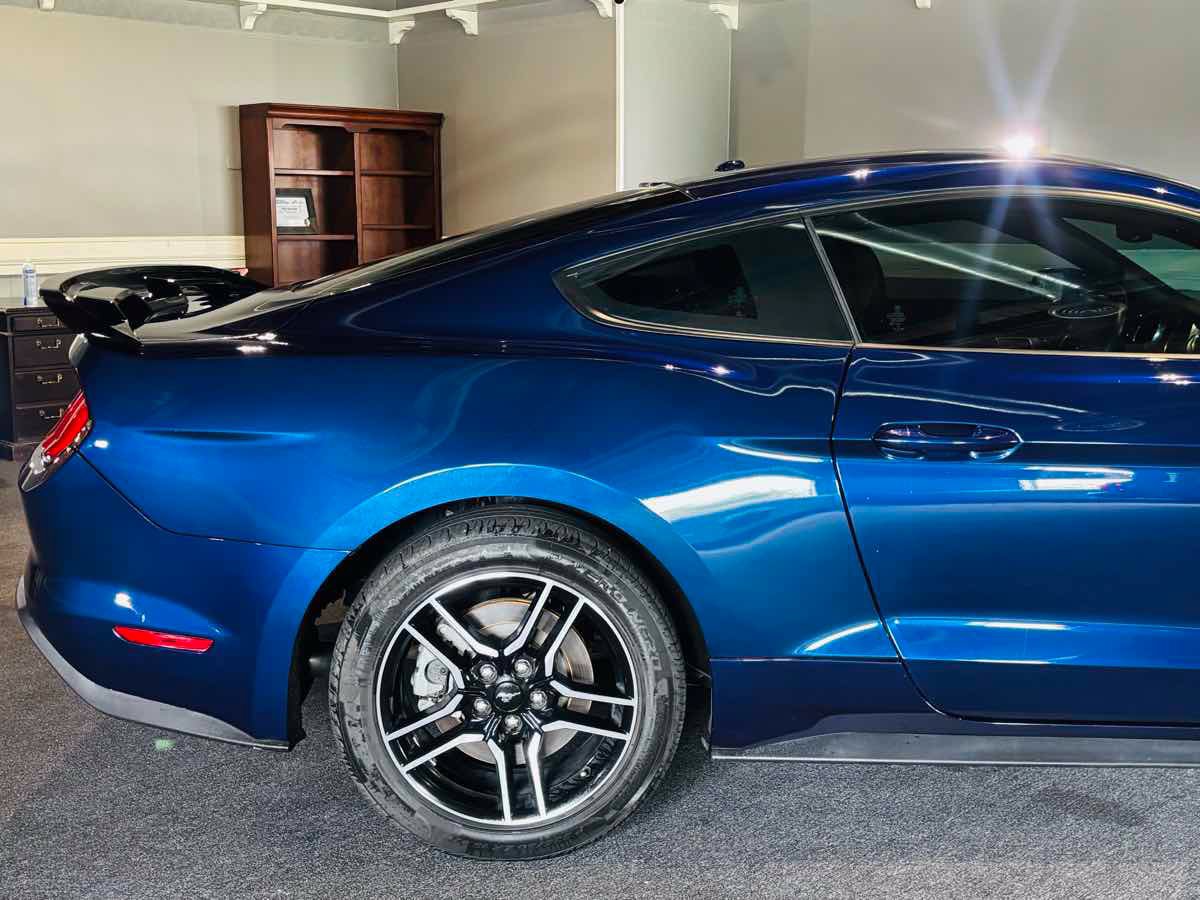 Used 2019 Ford Mustang GT RWD image 6