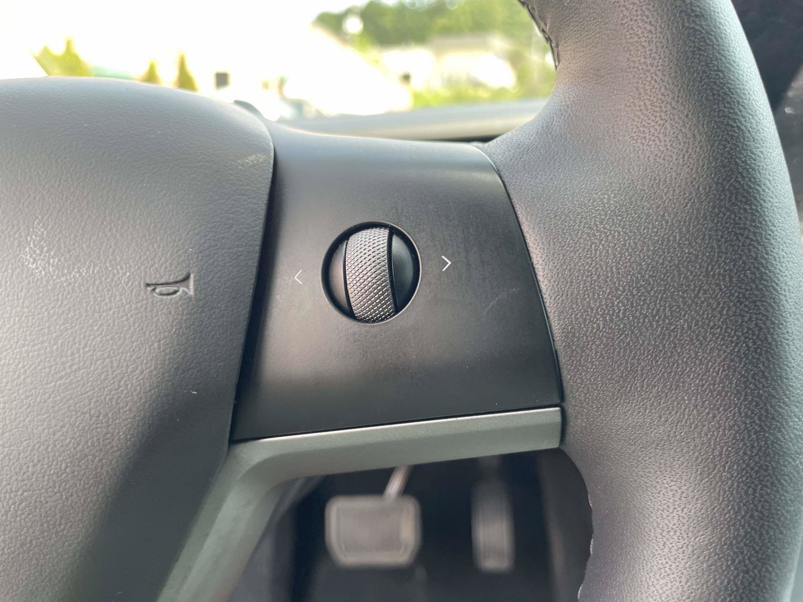 Used 2022 Tesla Model 3 RWD image 9