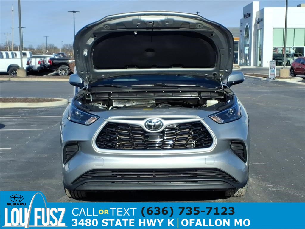 Used 2023 Toyota Highlander L image 32