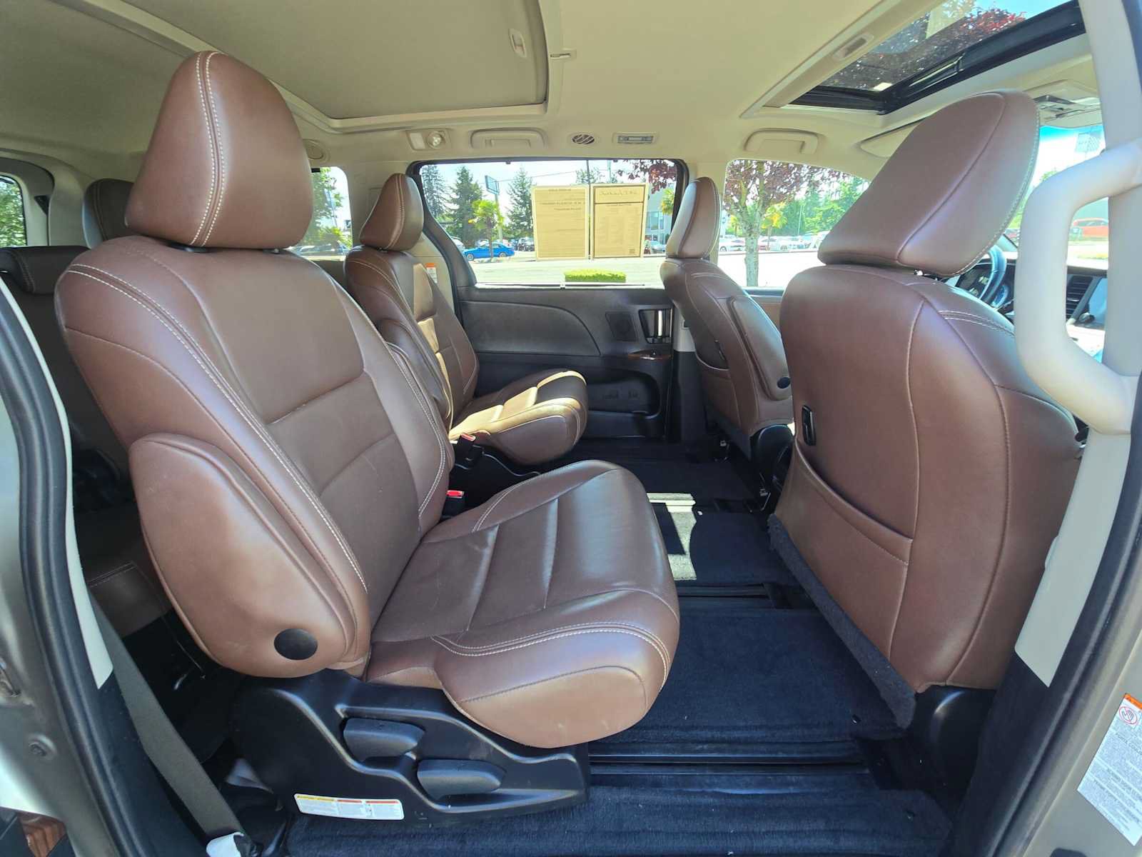 Used 2015 Toyota Sienna Limited AWD/4WD image 12
