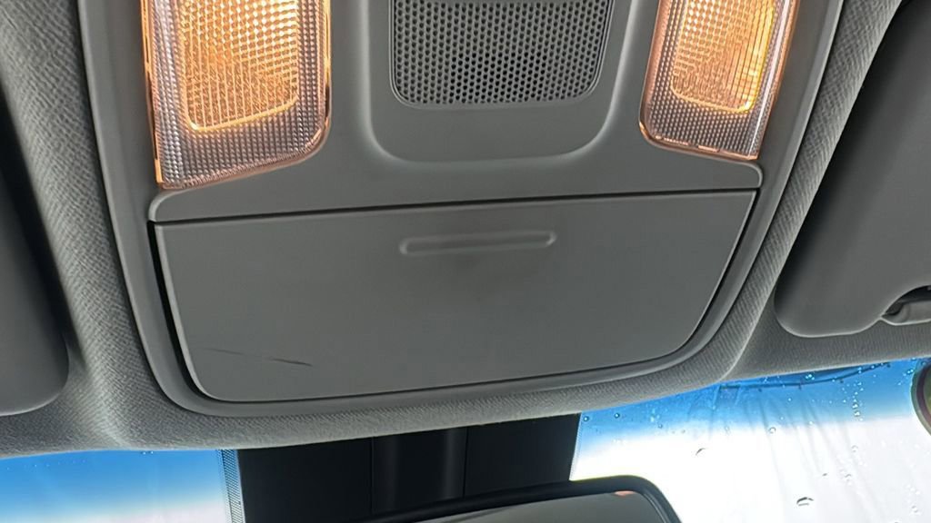 Used 2019 Kia Niro EX image 30