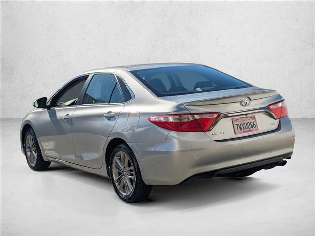 Used 2016 Toyota Camry SE image 7