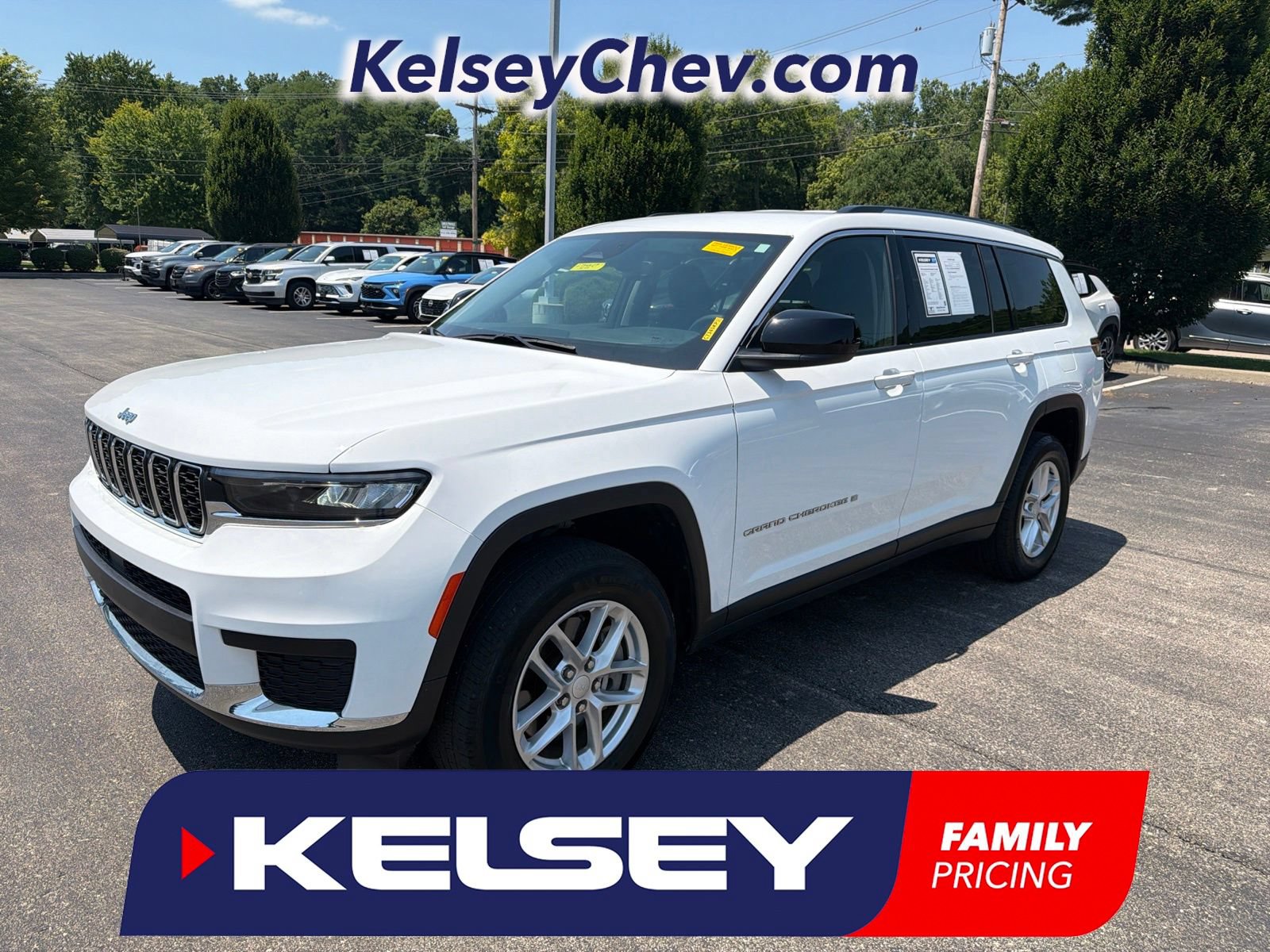Used 2023 Jeep Grand Cherokee L Laredo AWD/4WD video 1