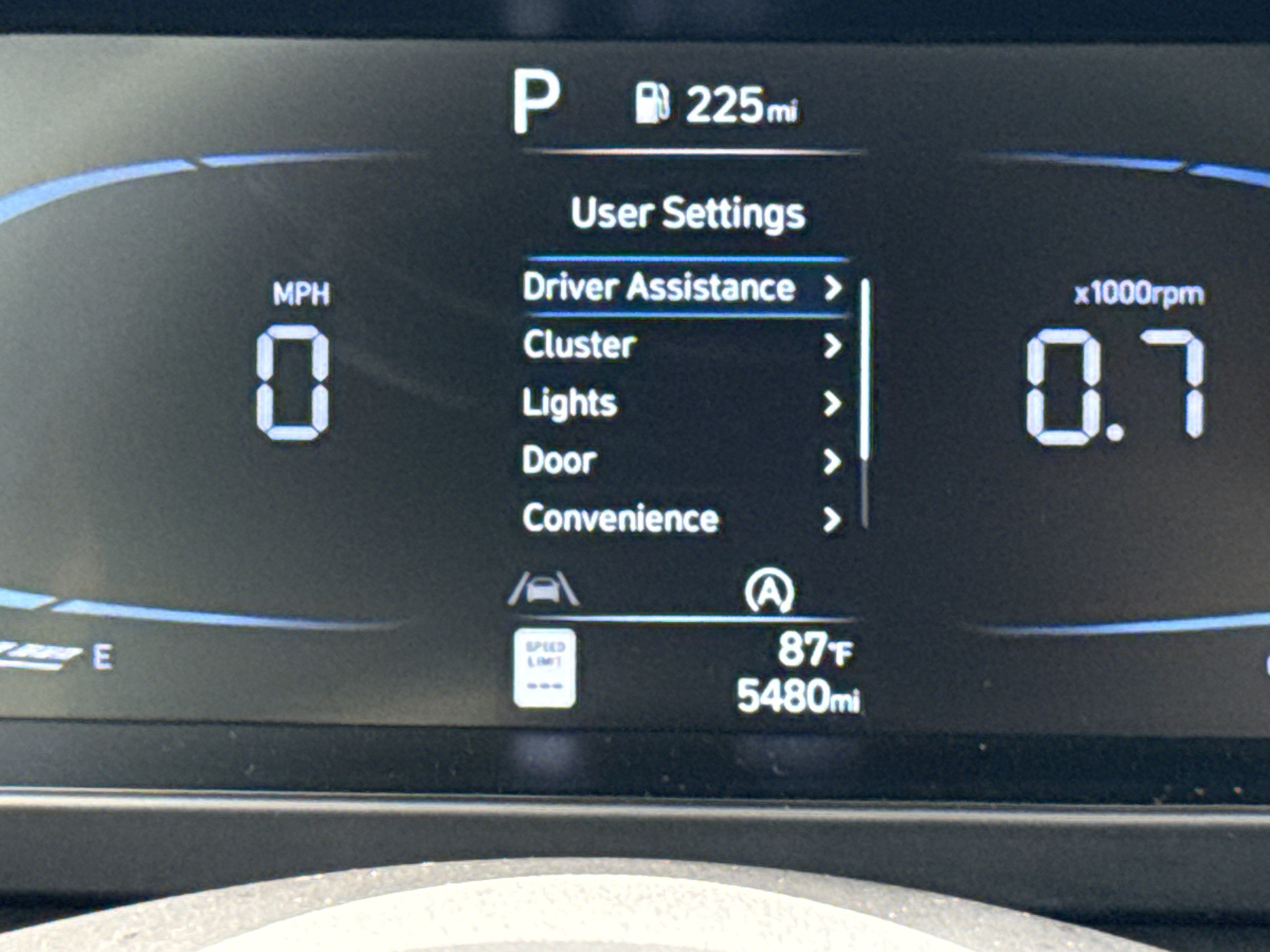 Used 2025 Hyundai Elantra SE FWD image 21