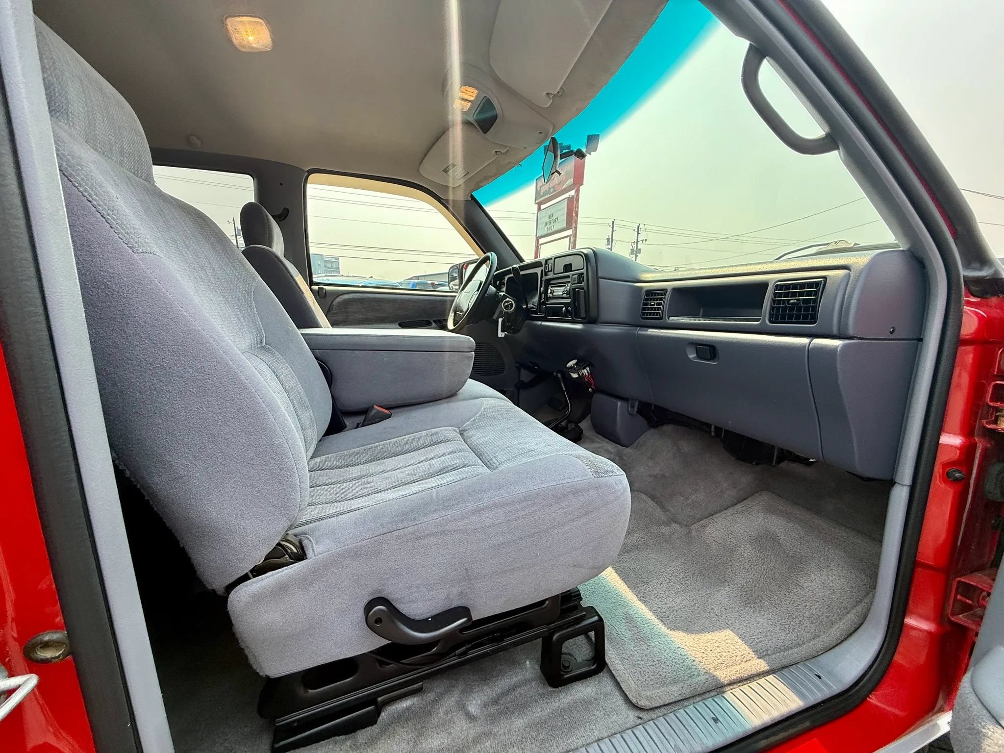 Used 1997 Dodge Ram 2500 Truck 4x4 Club Cab image 17