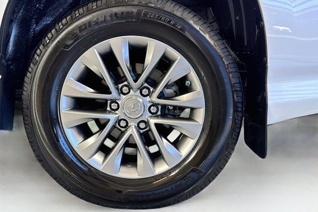Used 2016 Lexus GX 460 Luxury AWD/4WD image 30