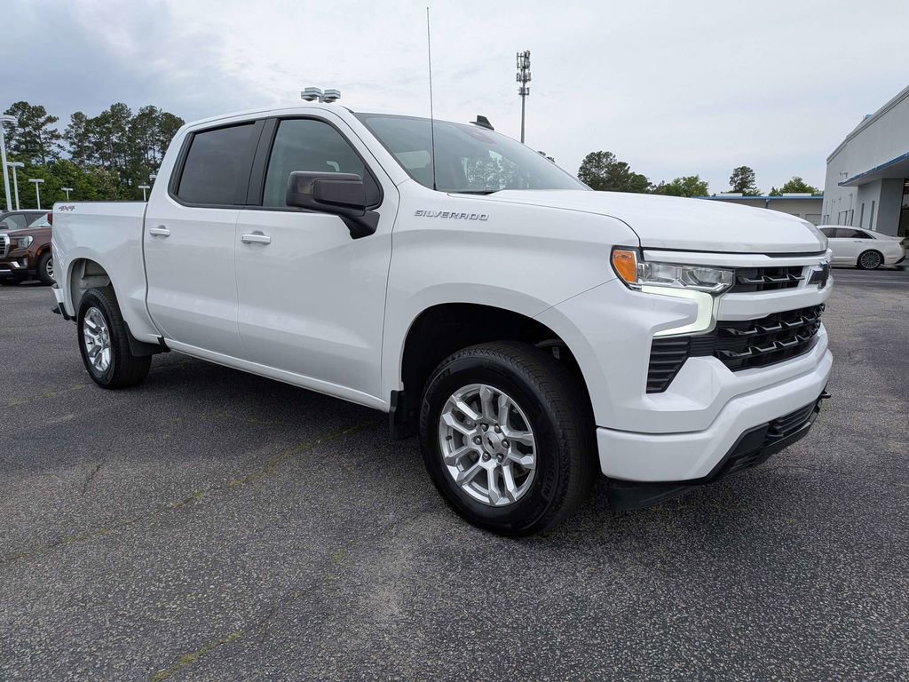 Used 2026 Chevrolet Silverado 1500 RST AWD/4WD image 3