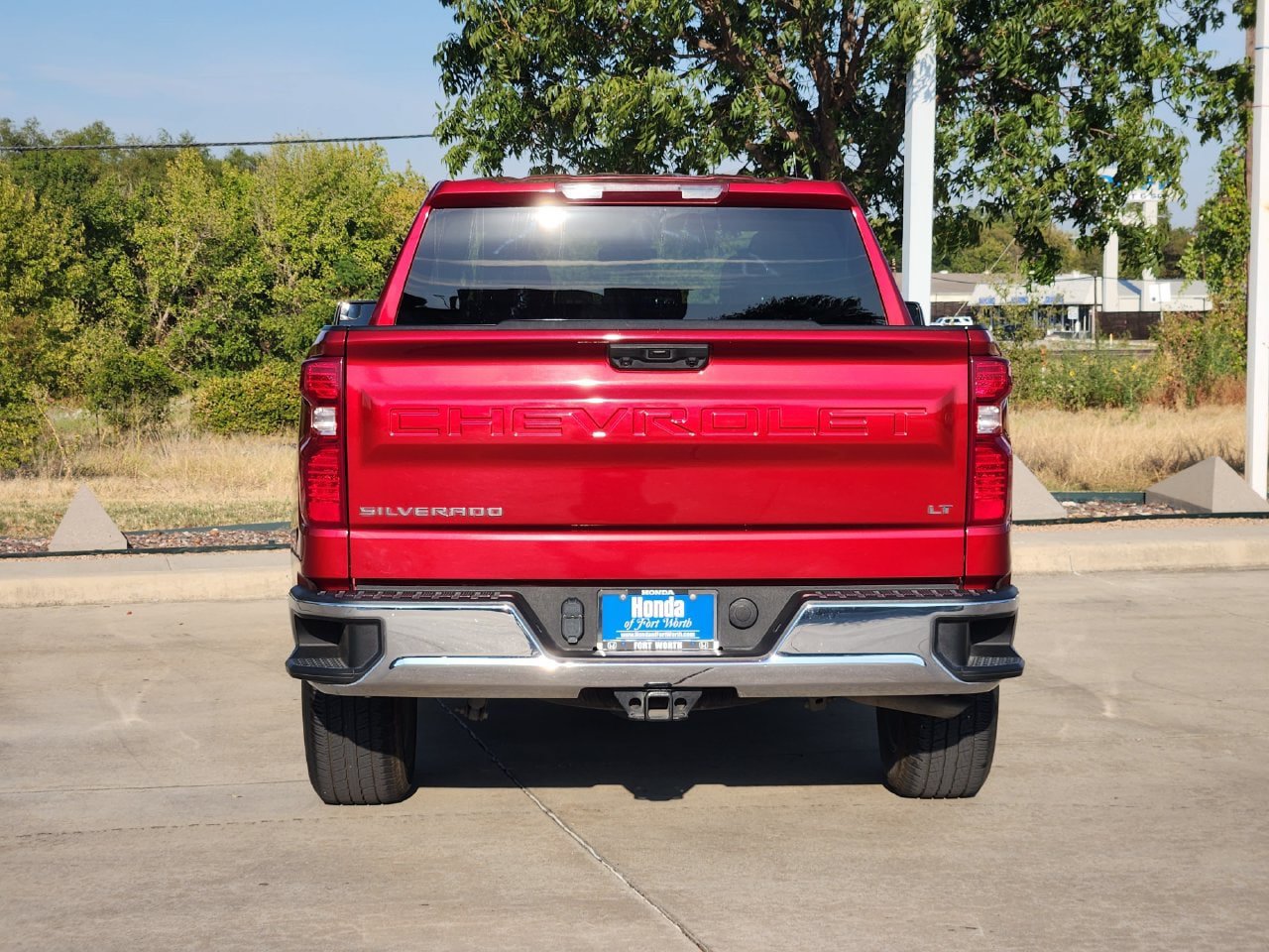 Used 2024 Chevrolet Silverado 1500 LT RWD image 6