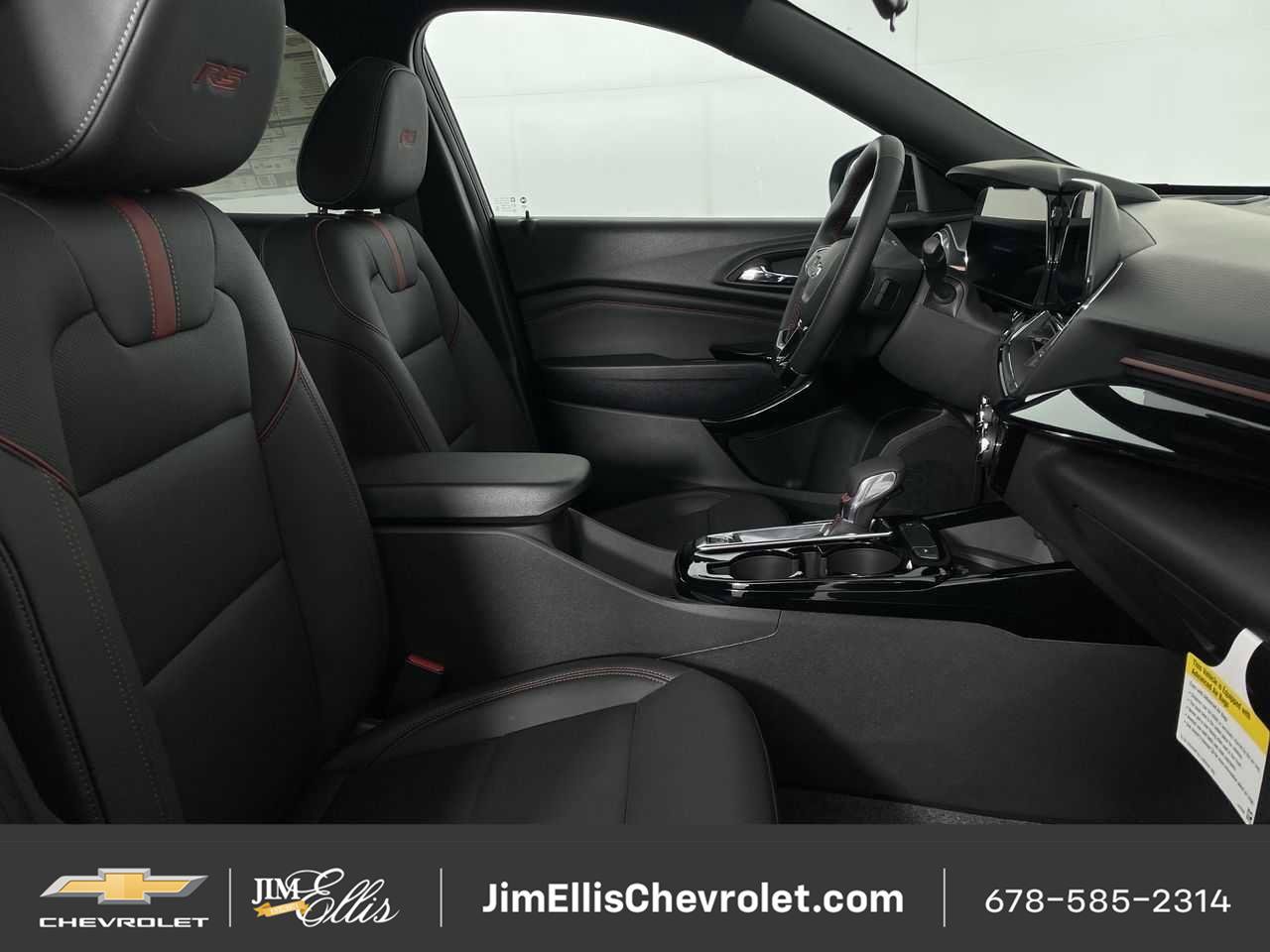 Certified 2025 Chevrolet Trax RS w/ Sunroof Package FWD image 26