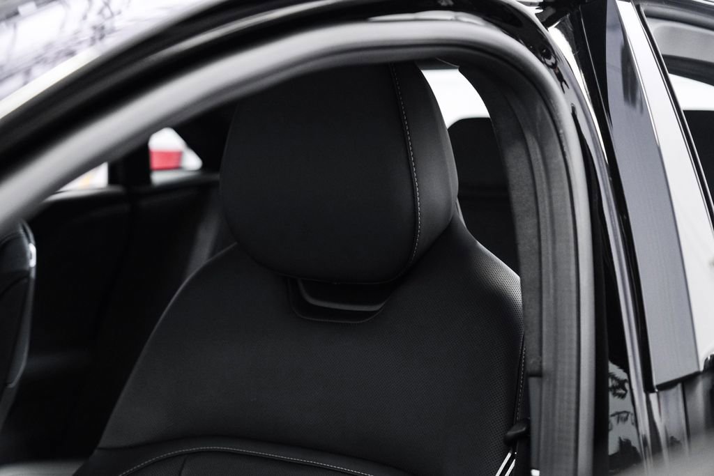 Used 2023 Lucid Air Pure image 35
